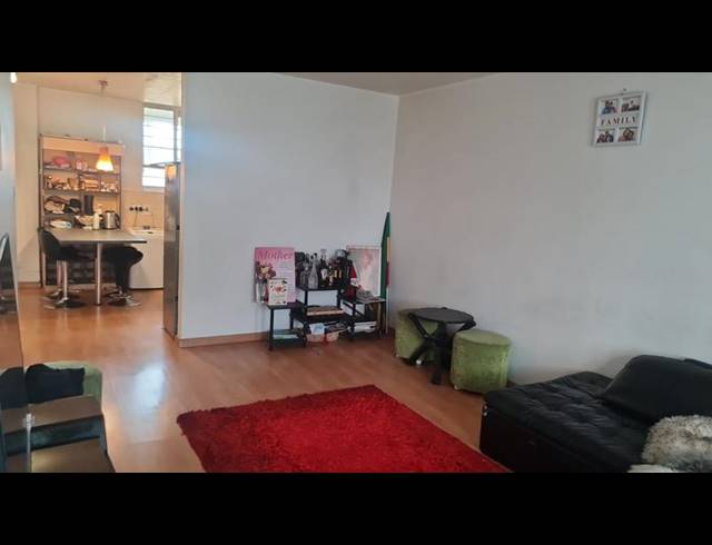 1 BEDROOM APARTMENT FOR SALE IN BEDFORD GARDENS
